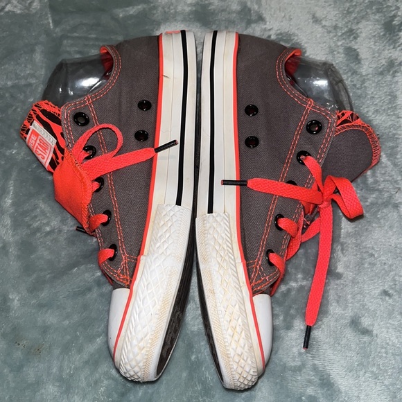 Converse Chuck Taylor All Star Multi-Tongue Sneakers - Picture 3 of 8